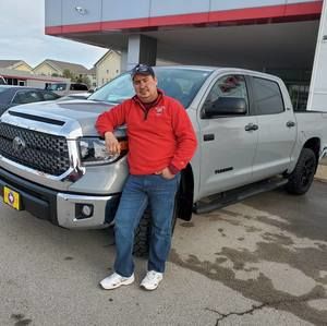 Meet your Posher, Cesar